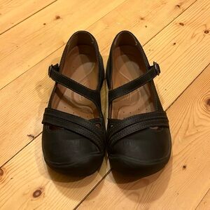 KEEN Women's Presidio Ii Cross Strap Mary Jane Flat 7.5